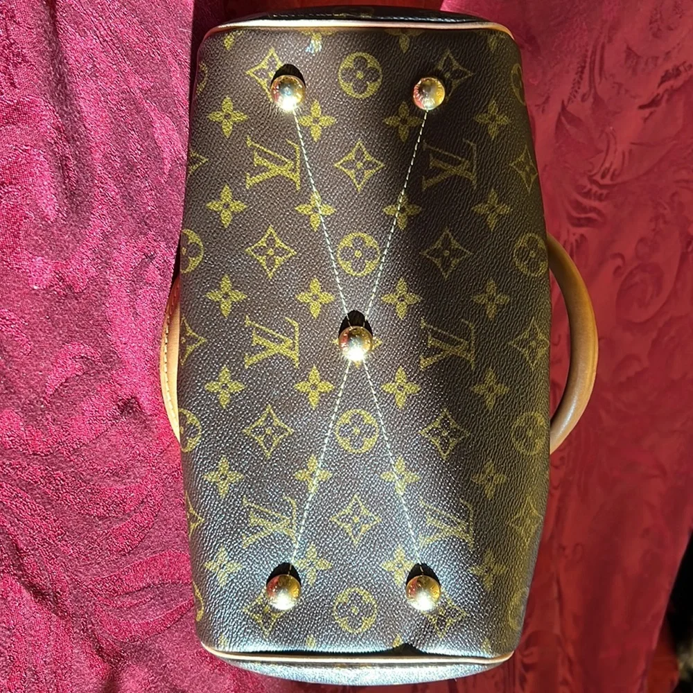 LOUIS VUITTON Monogram Tivoli PM